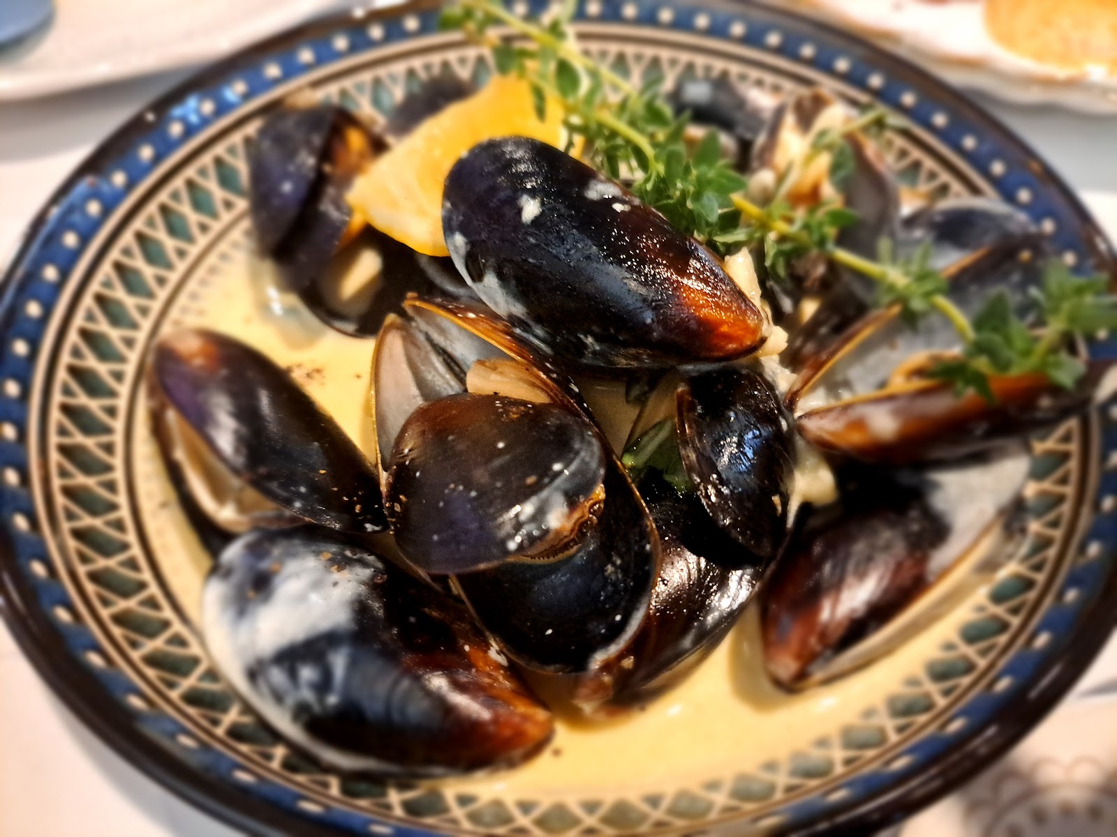 ANNE LOURDES Southern European Deli Restaurant 3